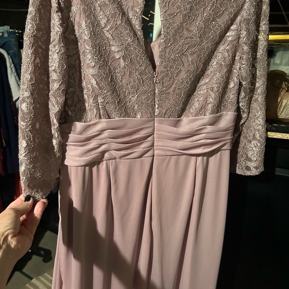 Pink Asymmetrical Ruched Gown With Lace Bodice - Picture 4 of 6